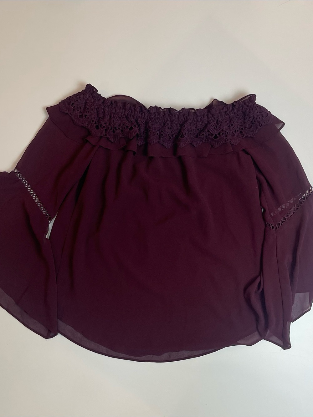 White House Black Market Cabernet Off- Shoulder Crochet Blouse-Size Large-NWT - Picture 7 of 7